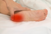 Symptoms and Causes of a Bruised Heel